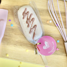 Load image into Gallery viewer, Oatmeal Almond Soap Cream Bar

